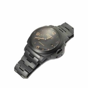 panerai-luminor---gmt-automatic